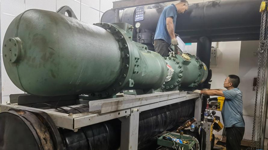 武汉格力地源热泵机组维修的相关图片