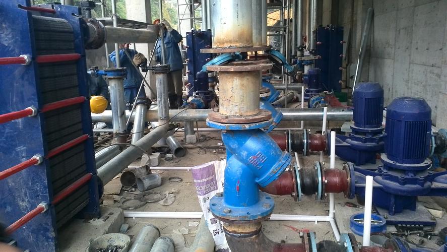 江苏镇江地源热泵系统安装的相关图片